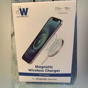 NWT iPhone 14 Pro and iPhone 14 Pro Max MagSafe charger 15 foot cord